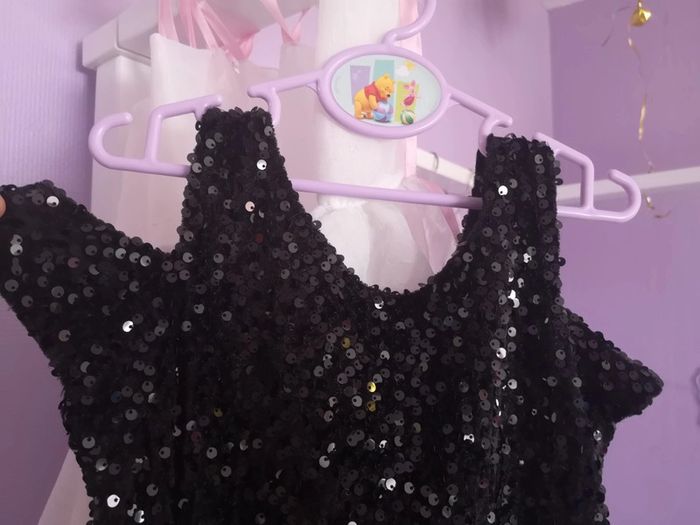 Robe sequins brillant noire 10 ans - photo numéro 4