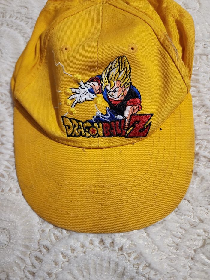 Casquette jaune "Dragon ball Z" - photo numéro 2