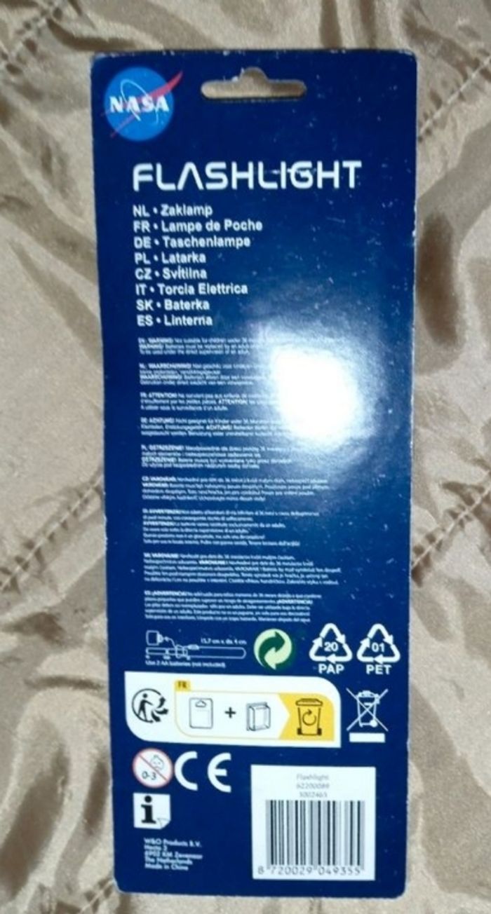 Lampe nasa
Neuve - photo numéro 2