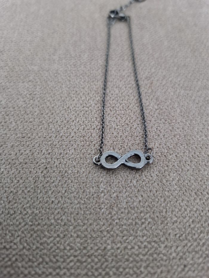 Bracelet signe infini gris foncé argenté Claire's - photo numéro 7