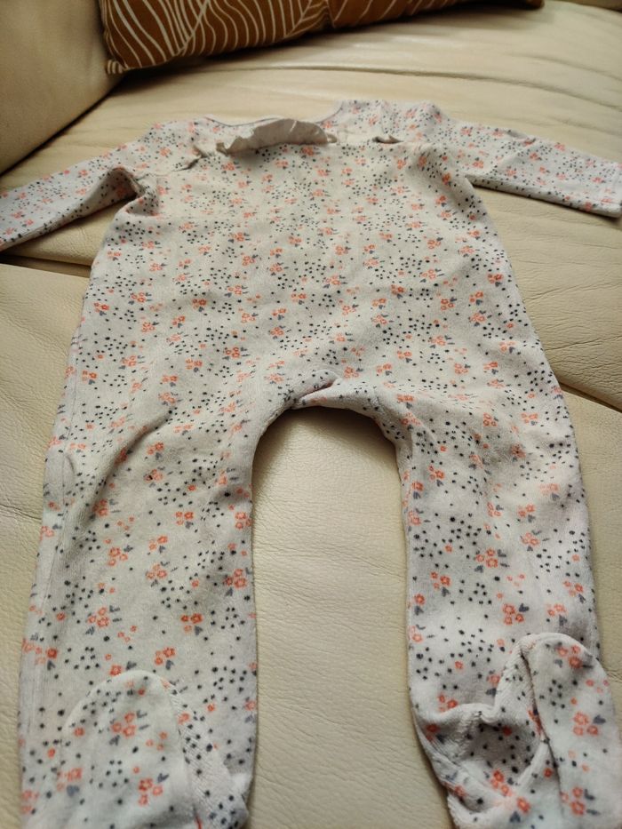 Lot de pyjamas - photo numéro 6