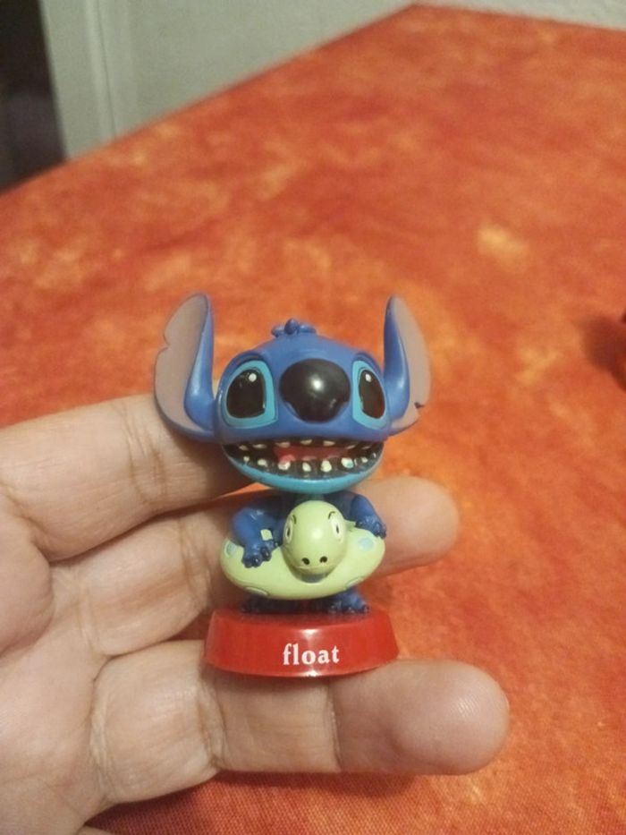 5 figurines Stitch Disneyland Hong kong - photo numéro 11