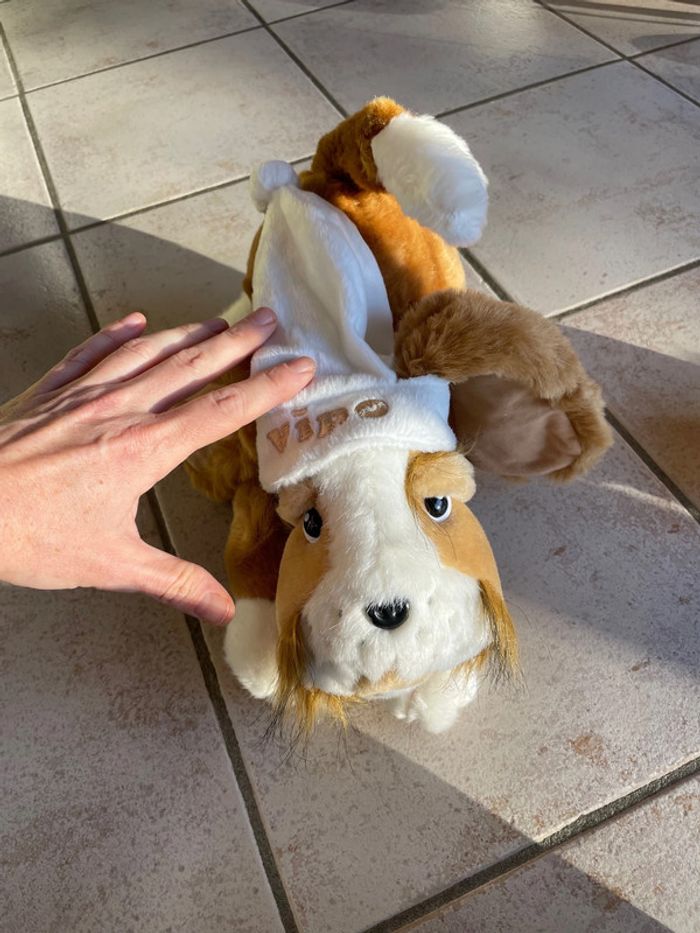 Grosse peluche lapin avec bonnet - photo numéro 2