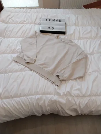 Sweat femme taille M 38 Kiabi