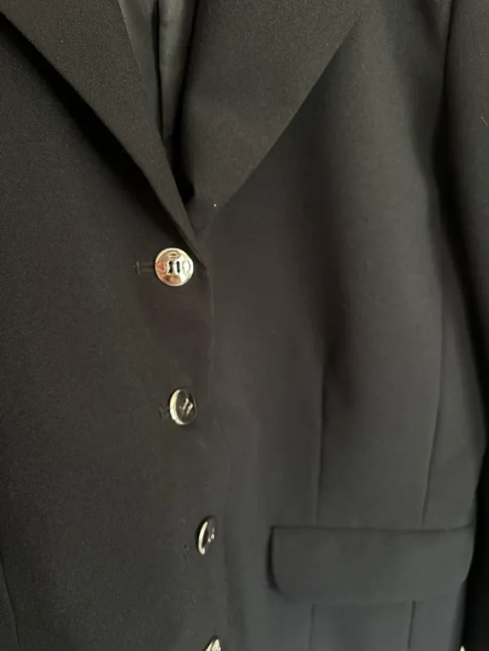 veste de blazer noir vintage taille 40 Miss Helen - photo numéro 2