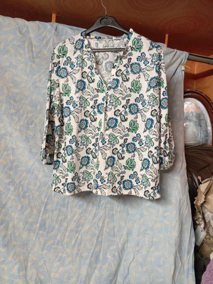 Blouse manche semi longue