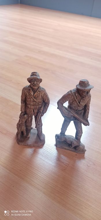 2 decorations chasseurs