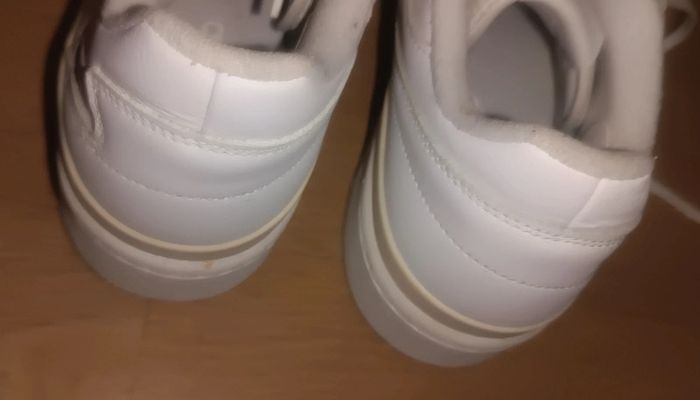 Baskets blanches Adidas - photo numéro 9