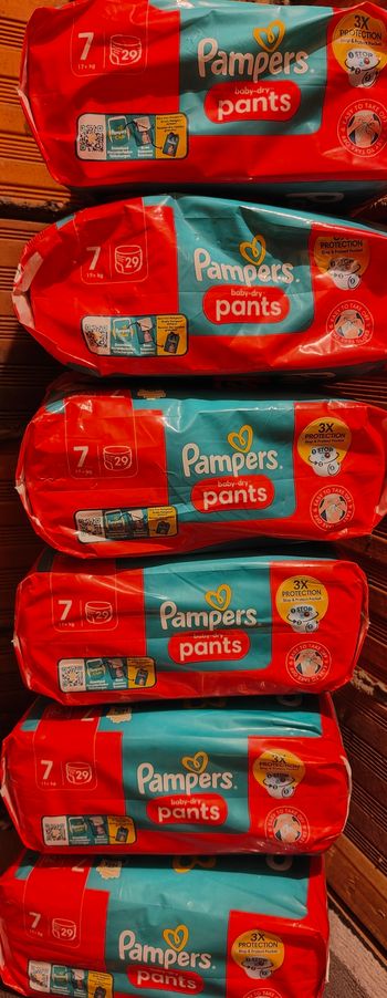 Couches Pampers