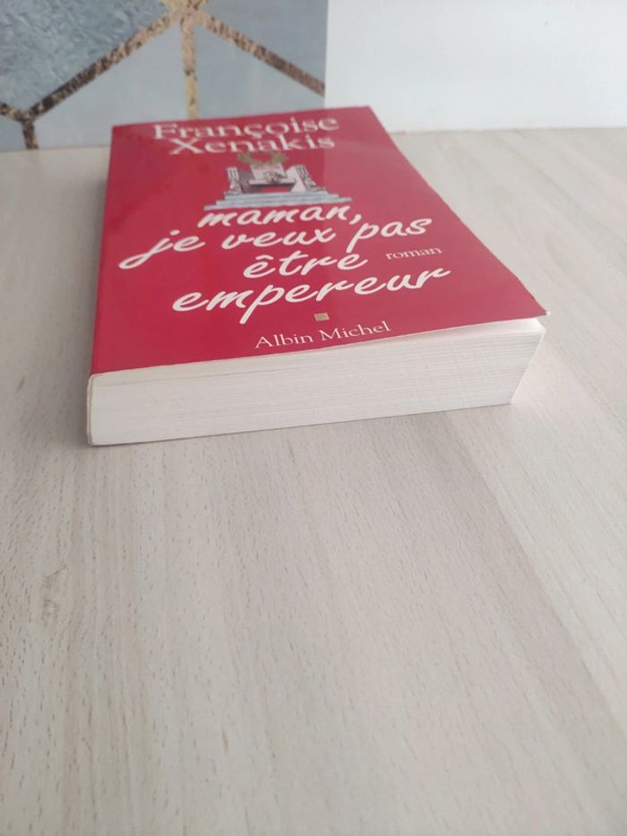 Livre grand format maman je ne veux pas être empereur Xenakis - photo numéro 2