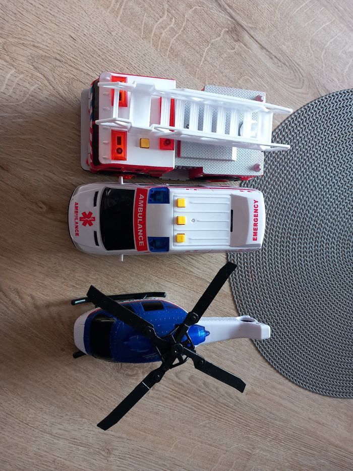 Vehicule sons et lumières - photo numéro 2