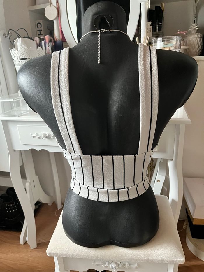 Top court croisé blanc rayures noires T.S TBE - photo numéro 2