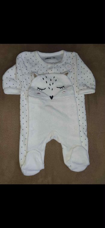 Lot vêtements naissance fille