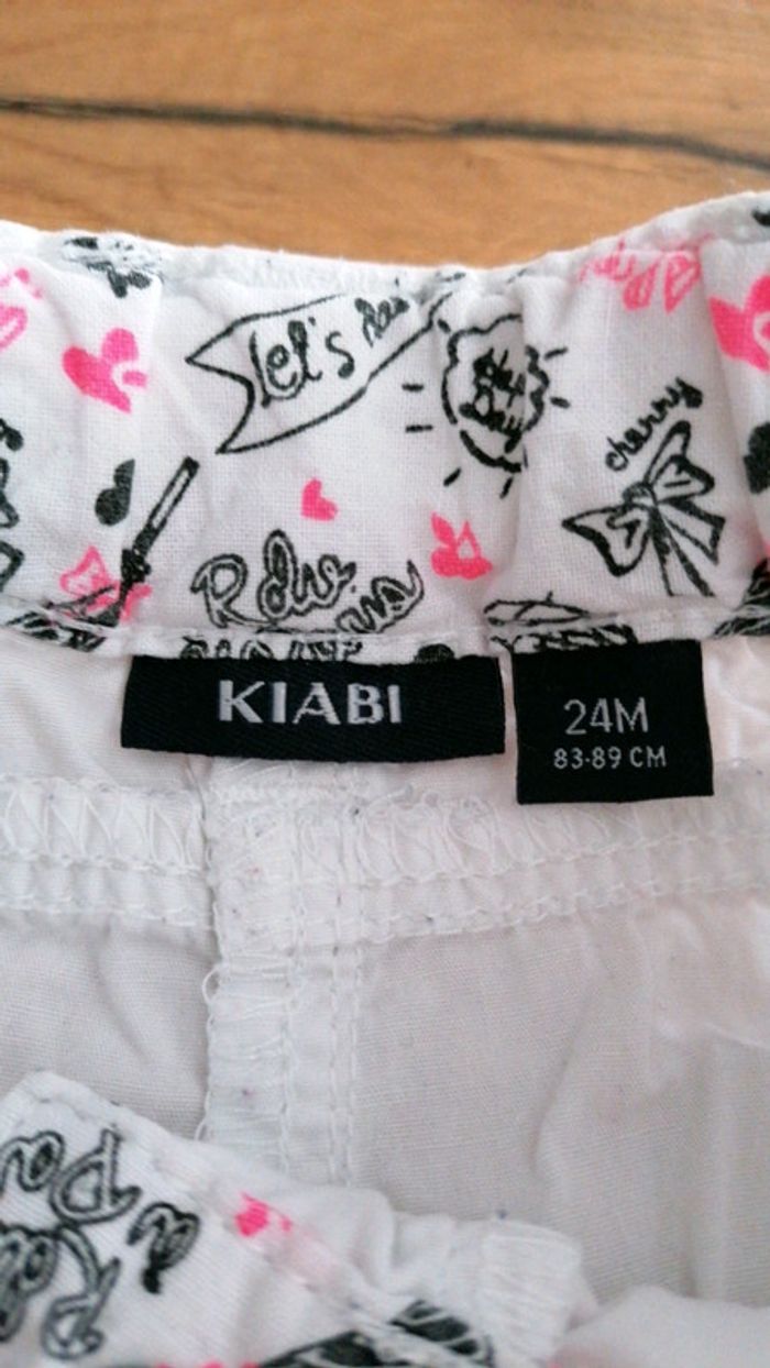 Short blanc 24 mois kiabi état impeccable - photo numéro 5