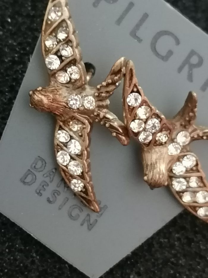 Boucle d'oreille neuve PIlgrim - photo numéro 3