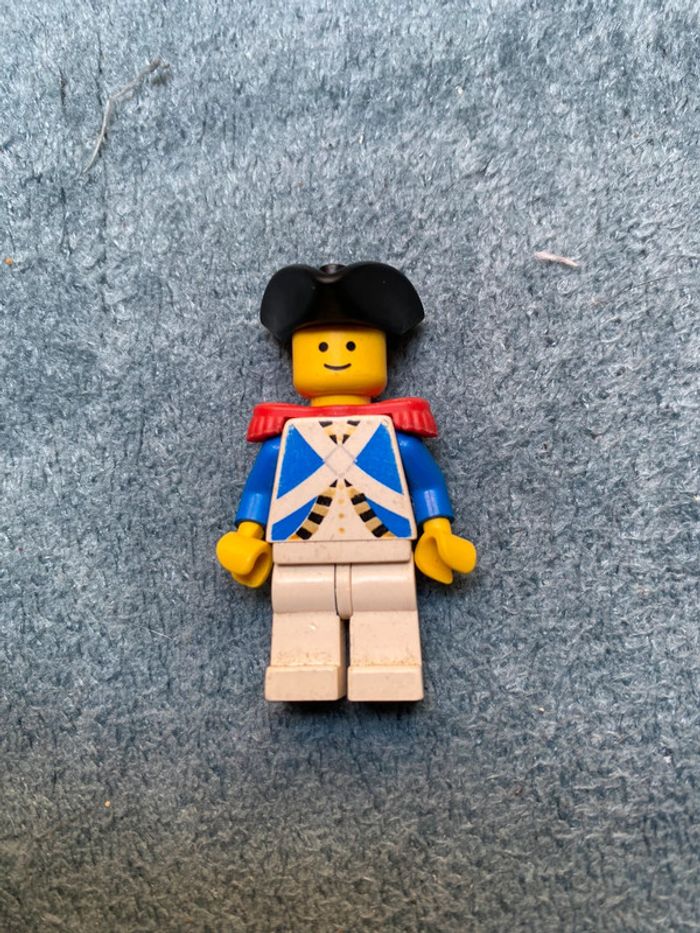 Minifigurine lego Pirates I Imperial Soldier Sailor