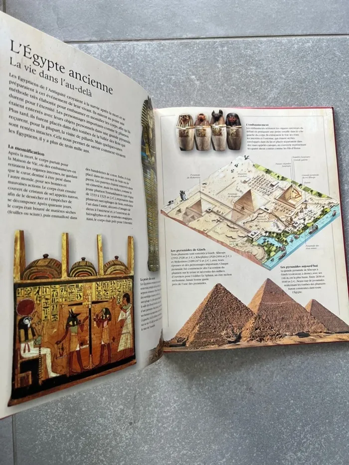 Grand livre d’histoire - photo numéro 3