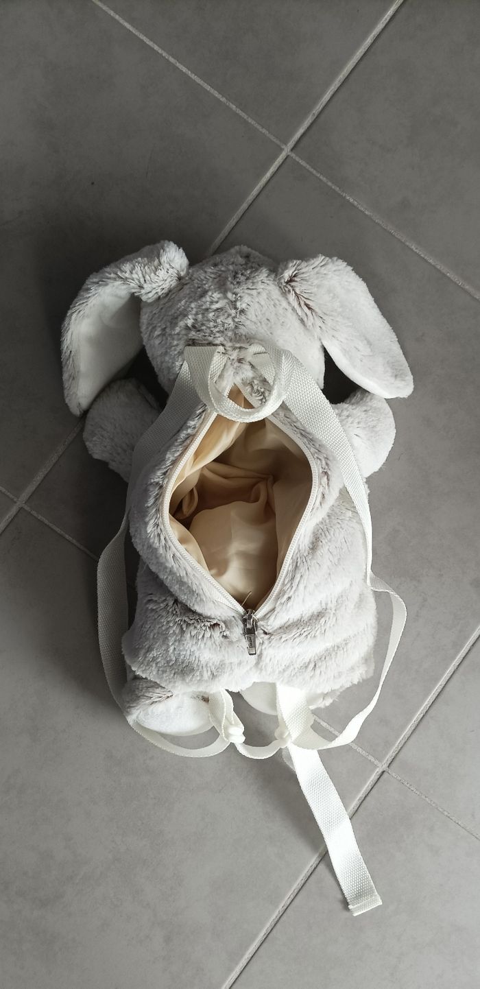 Sac à dos en peluche lapin - photo numéro 4