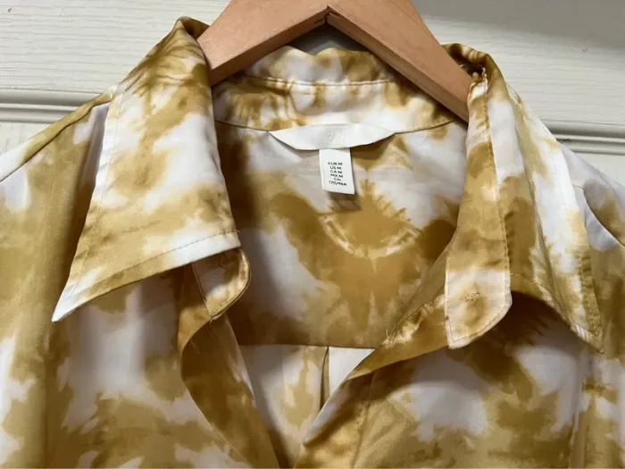 Belle chemise Tie-Dye, aspect soyeux, très bon État /40/44 - photo numéro 3