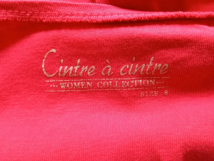 🌸 T-shirt, cintre à cintre, taille 8 - photo numéro 4