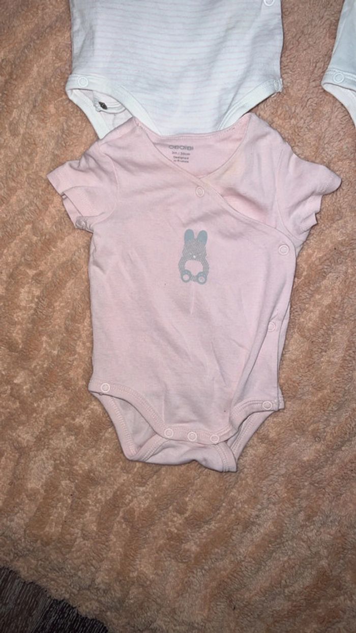 Lots de 3 body fille 3 mois - photo numéro 2