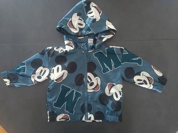 H&M – Coupe-vent Disney Mickey bébé 6/9 mois