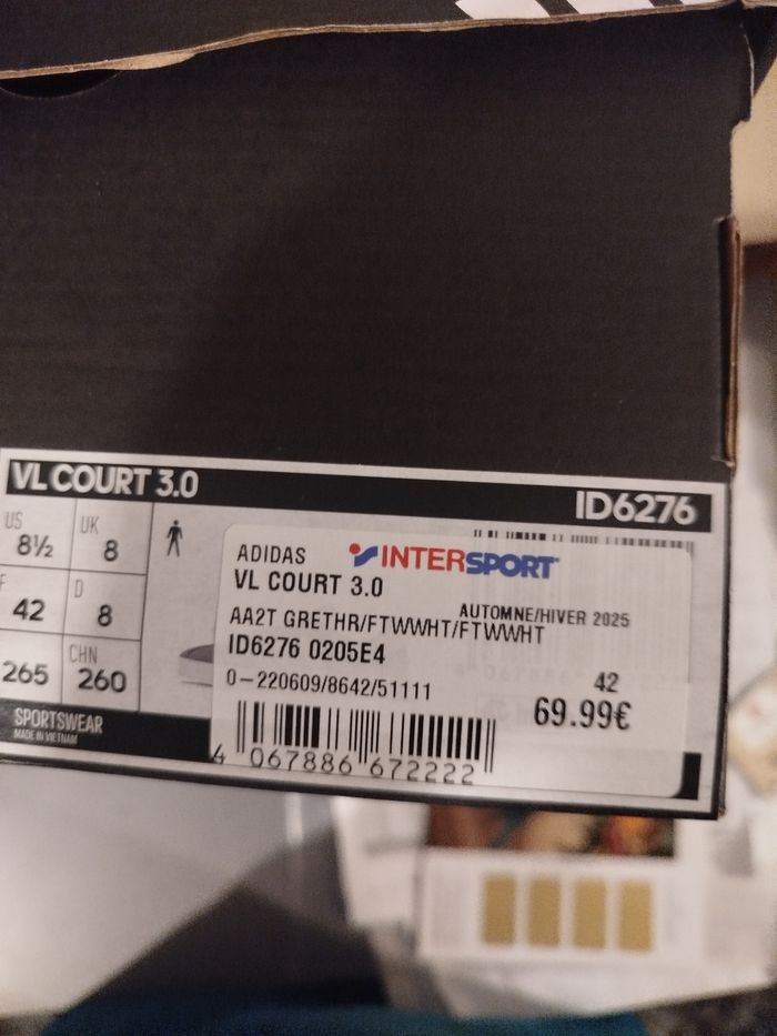 Adidas neuves pointure 42 - photo numéro 2