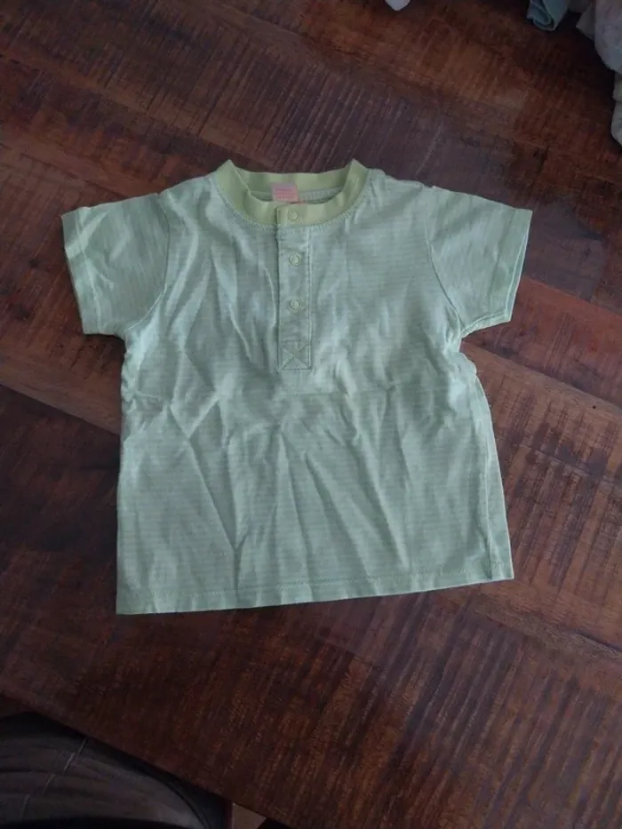 Tee shirt
