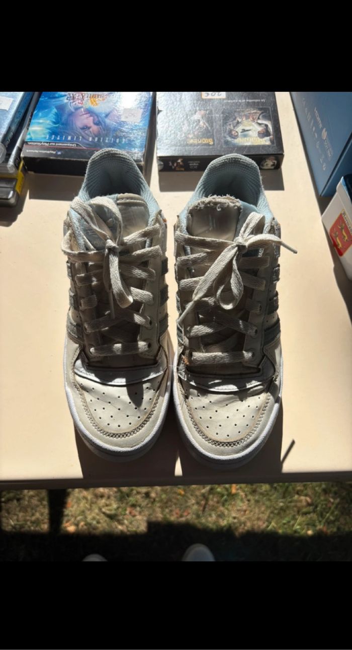 Chaussure adidas - photo numéro 3