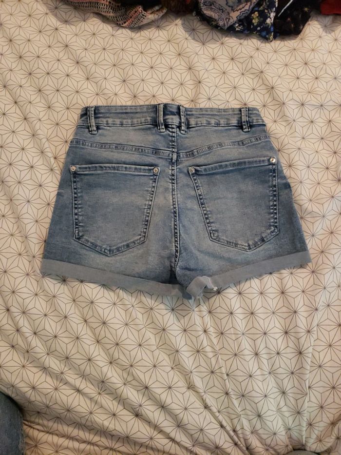 Short en jean Pimkie taille haute / taille 36 - photo numéro 3