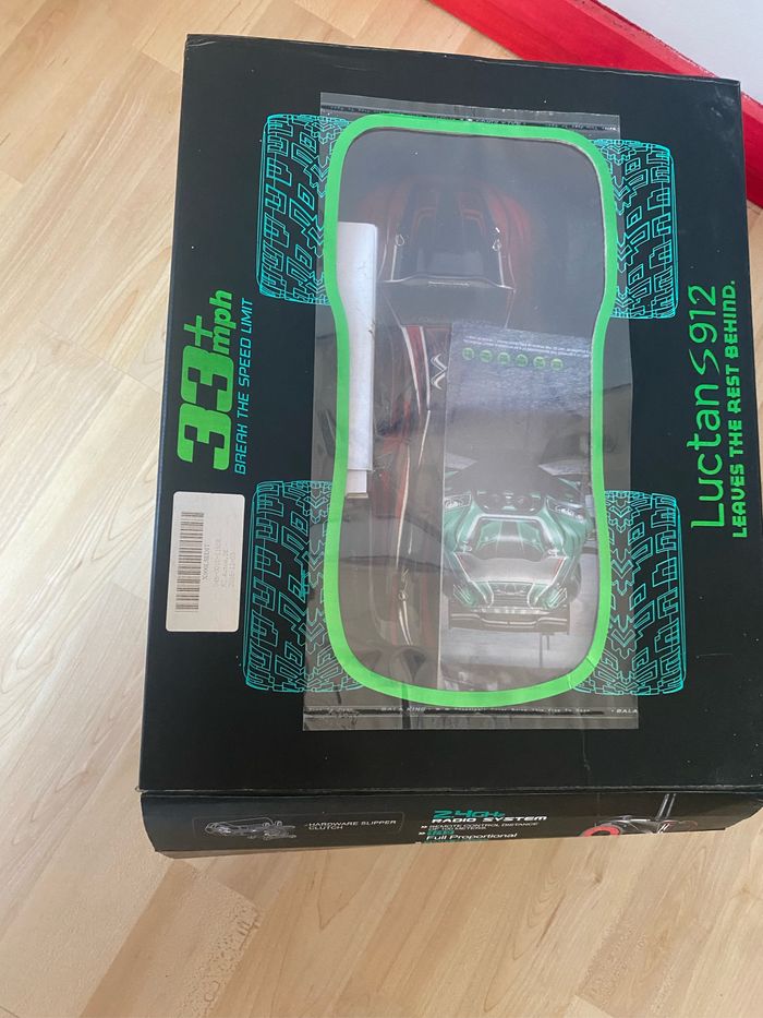 Voiture télécommandée