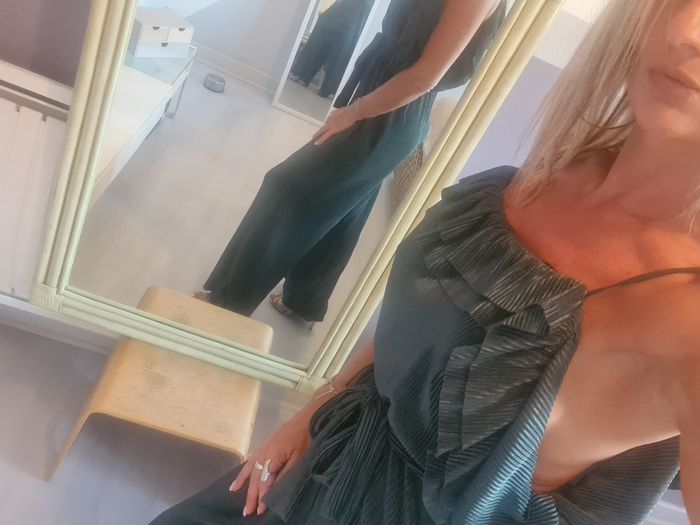 Combinaison verte bouteille plissée épaules découvertes Zara Taille 36 - photo numéro 3