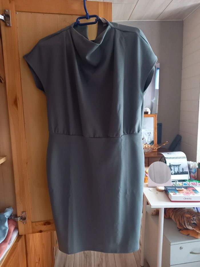 Robe L