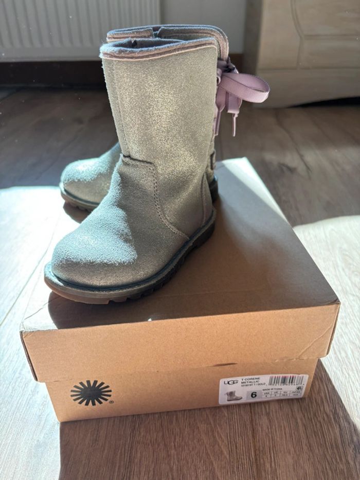 Uggs 22