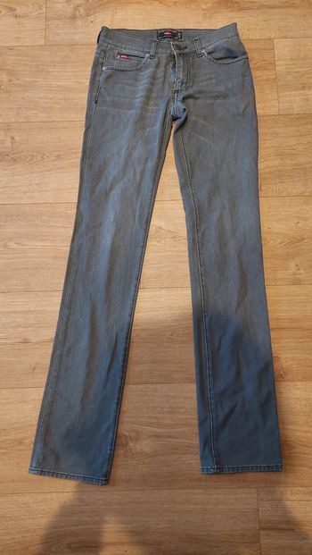 Jean Lee Cooper gris
