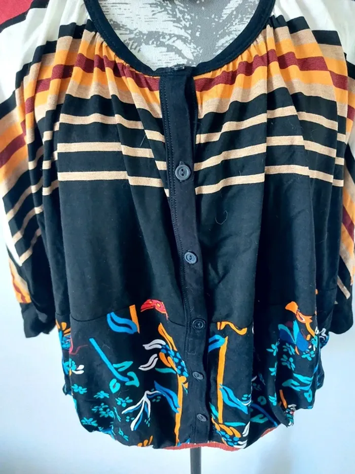 Haut Desigual - photo numéro 4