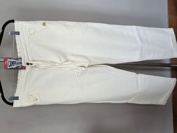 jean neuf T42 (jusqu'au 44/46)