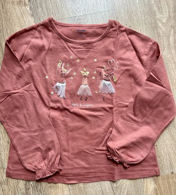 T-shirt manches longues taille 6 ans