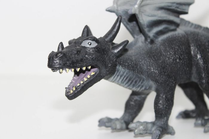 Figurine Dragon Noir - JM 2005 - photo numéro 2