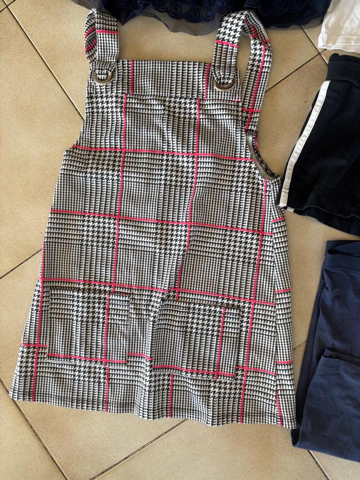 Lot vêtements fille 7 8 ans - photo numéro 4