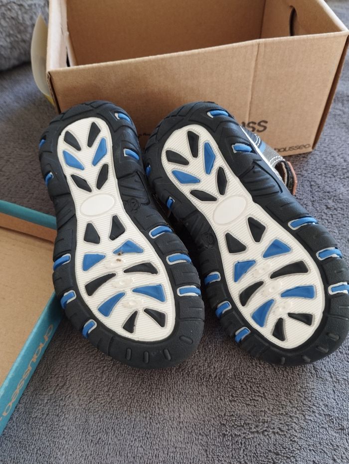 Sandales neuve - photo numéro 4