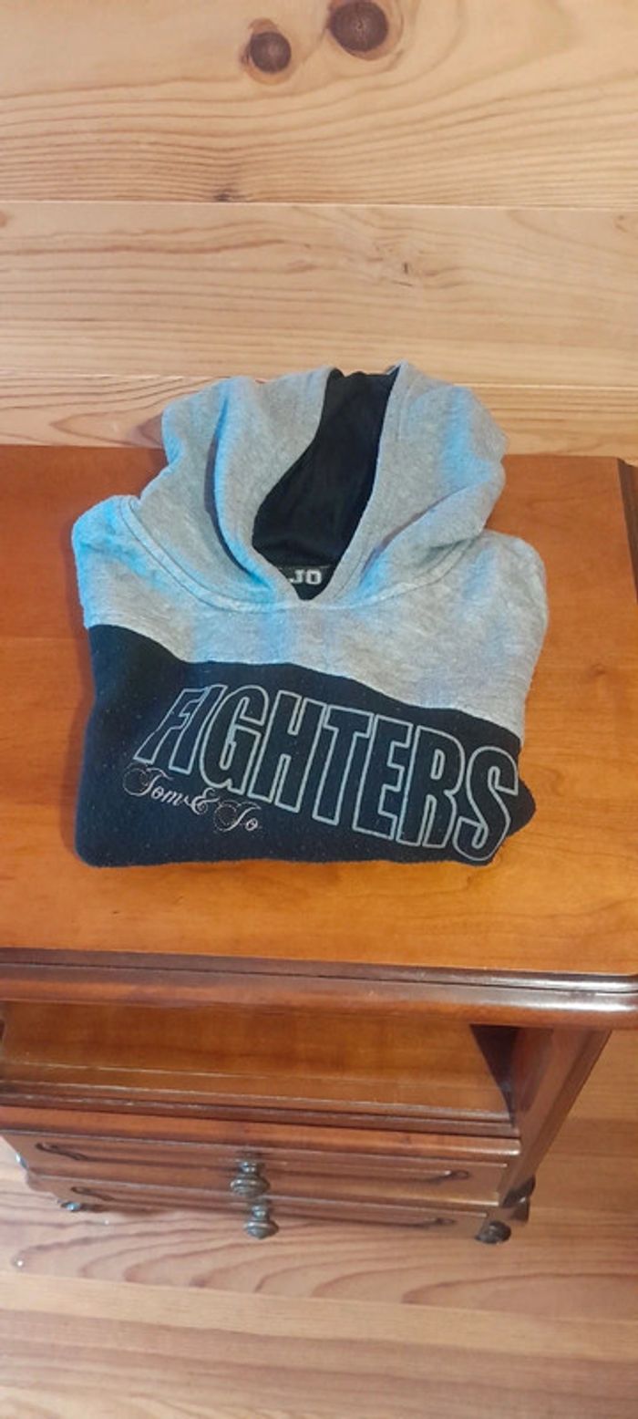 Pull à capuche 10 ans