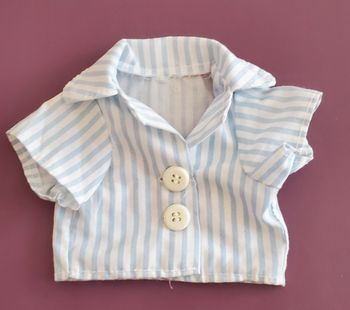 Vêtements pour petites poupées 