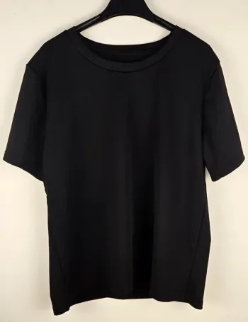 Tee-shirt noir épais
