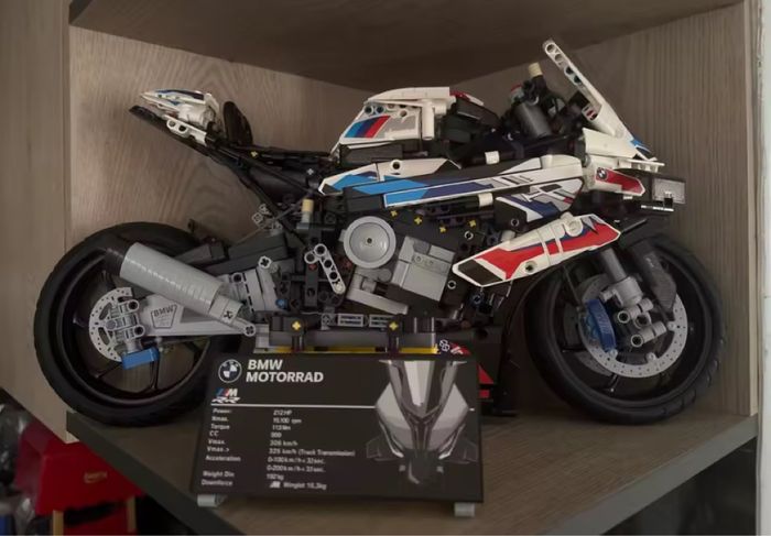 Lego Bmw M1000RR Grand Format 1:5 Taille 45x27cm 1920 pcs
