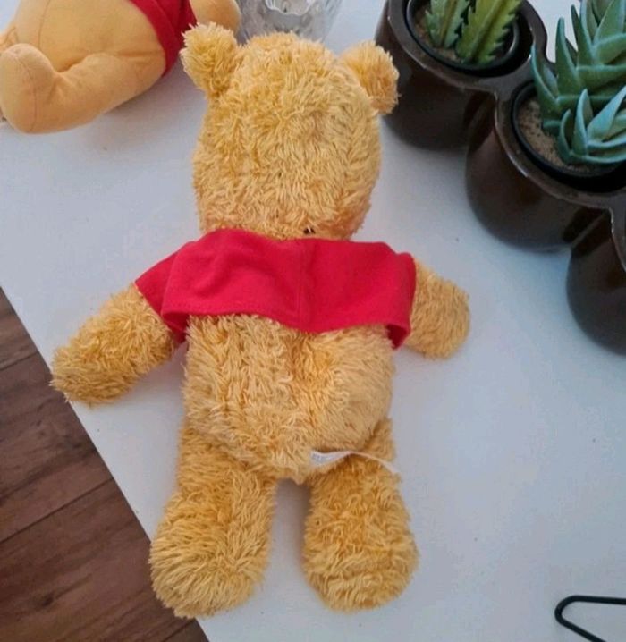 Peluche winnie l'ourson 30 cm - poil long - Excel etat - photo numéro 2