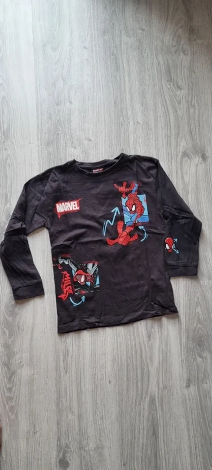 Tee-shirt ML Marvel 7/8ans - photo numéro 2
