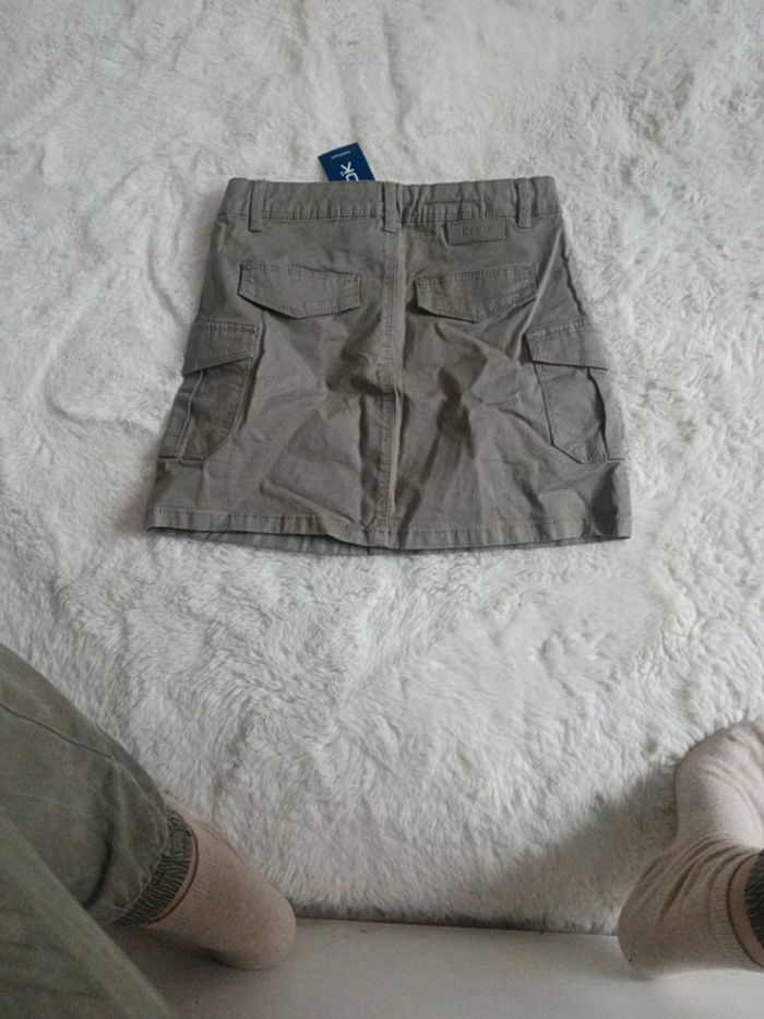 Jupe neuve kaki 8 ans - photo numéro 5