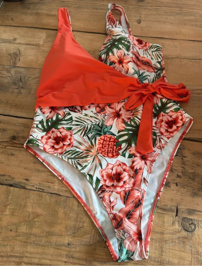 Maillot de bain 1 pièce - photo numéro 2