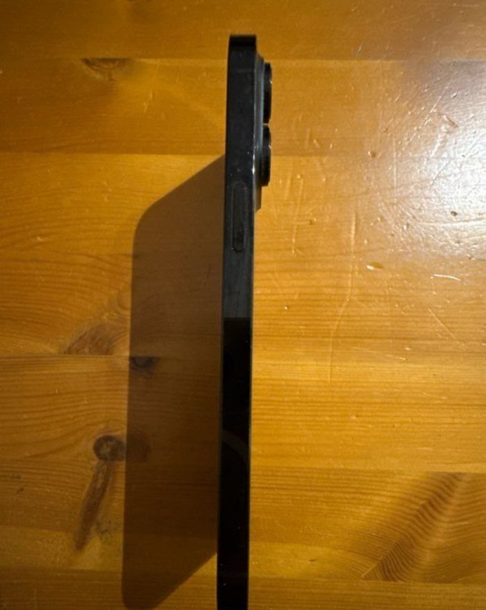 I p h o n e - photo numéro 2